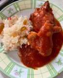 Pollo en pasta de tomate