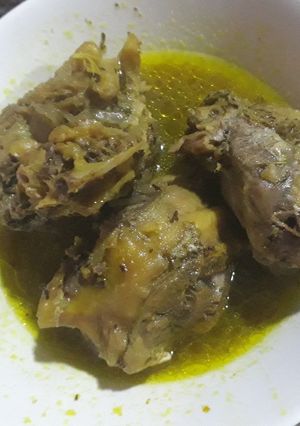 A picture of Chicken peppersoup.