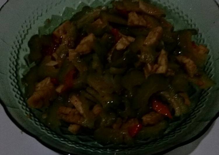 Tumis pare tempe pedas