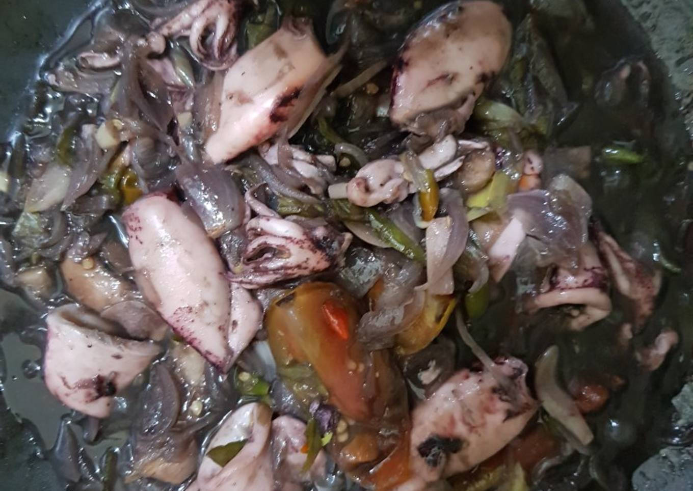 Cumi hitam masak pedas