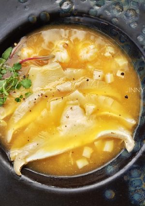 รูปของ Milky Mushroom Fin Soup