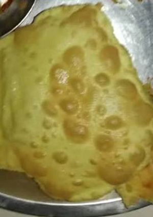 A picture of Bhatura.