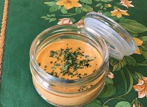 Une photo de Sauce salade citron poivron moutarde et melfor