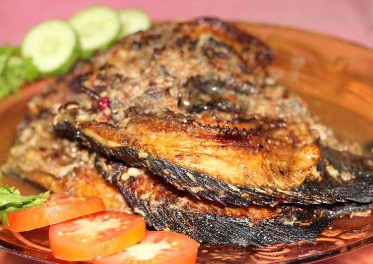 Resep Ikan Bakar Sambel Cobek oleh Rahma Al Qindy Cookpad