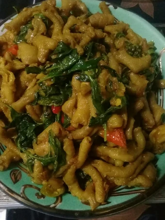 Langkah Gampang Membikin Resep Usus ayam bumbu kuning kemangi pedas yang Sempurna Anti Ribet, Lezat Sekali