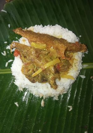 A picture of Fish curry.