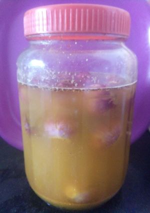 A picture of Sindhi Onion Pickle.