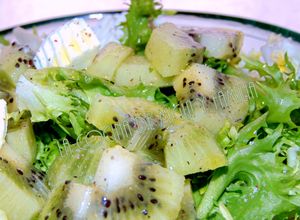 Una foto de Ensalada de kiwi