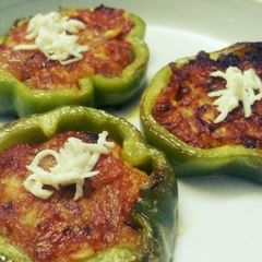 A picture of Stuffed capsicum rings.