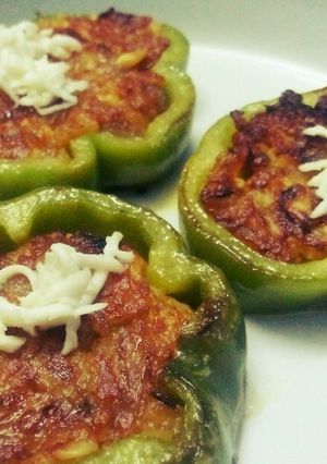 A picture of Stuffed capsicum rings.