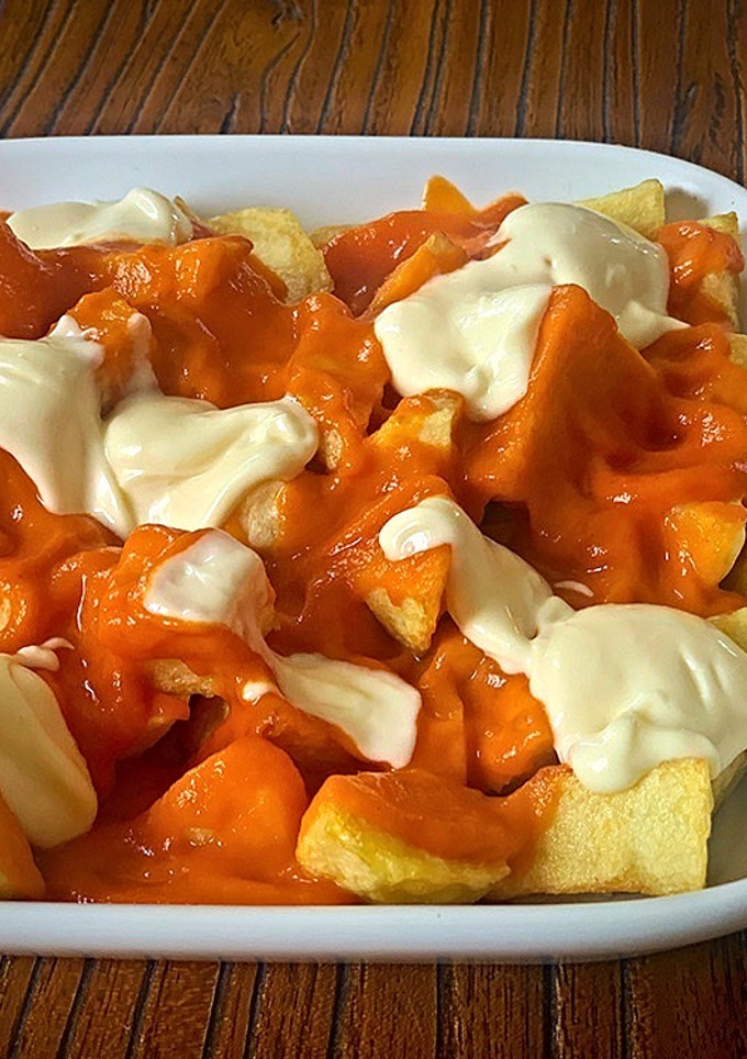 Una foto de Patatas bravas