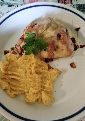 Pritamin paprikával és hagymával töltött sajtos fűszeres hús 🌶️ recept fotója