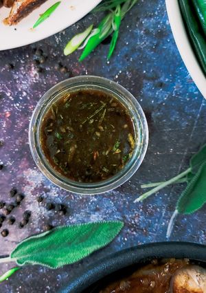 A picture of Sweet & Tangy Balsamic Marinade.