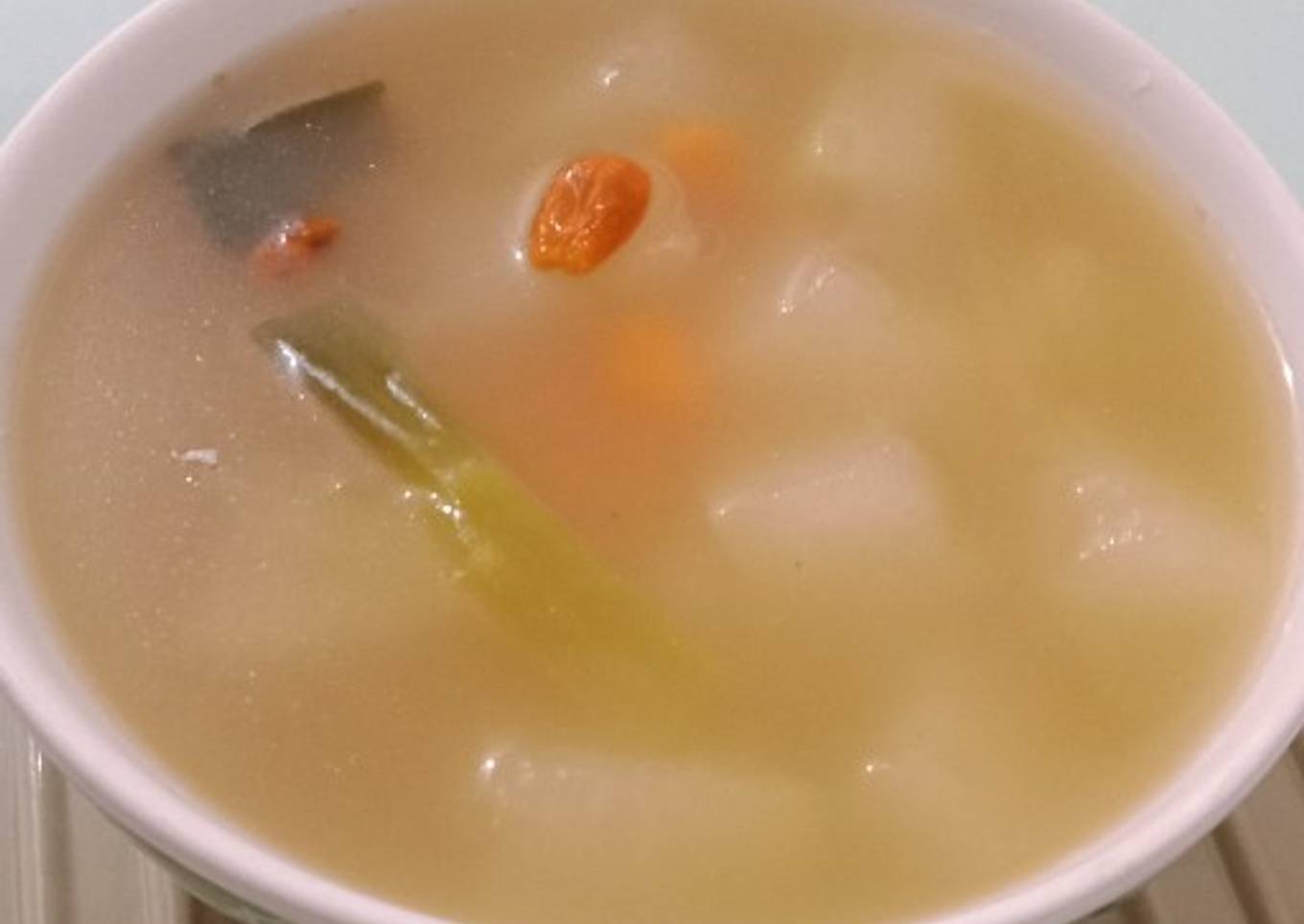 Sop ayam labu kundur (tung kua)