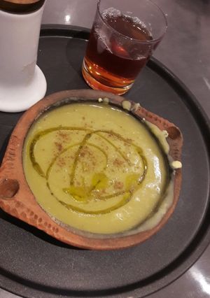Une photo de Bissara : Purée de Pois Cassé au Cumin & à l'Huile d'Olive