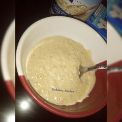Porridge oats A picture of Porridge oats.