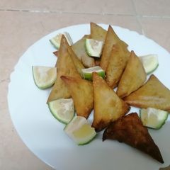 A picture of Meat samosas.