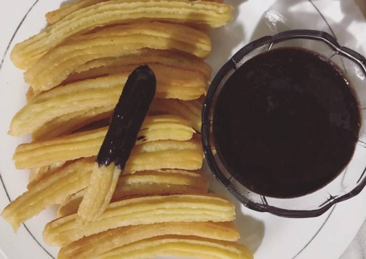 Churros with chocolate sauce