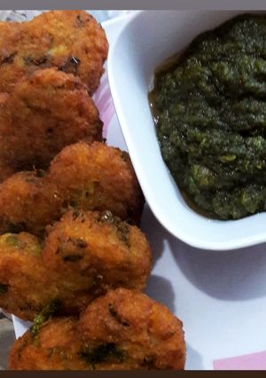 A picture of Stuff green peas cutlets.