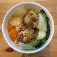 A picture of Taiwan Style Beef Noodle 台式牛肉麵.
