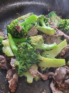 花椰菜炒牛肉 的食譜成品照片