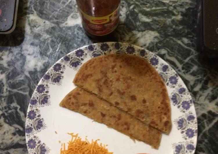 Simple Way to Make Speedy Potato bhaji Paratha