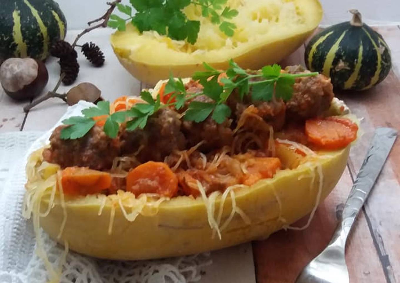 Courge spaghetti et boulettes
