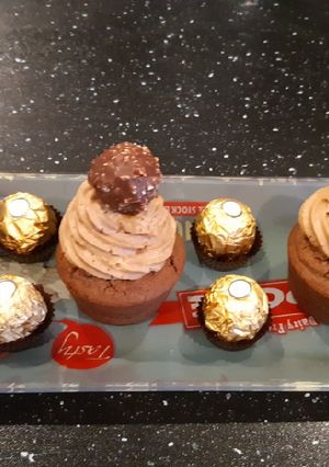 Une photo de Cup sablé breton ferrero rocher