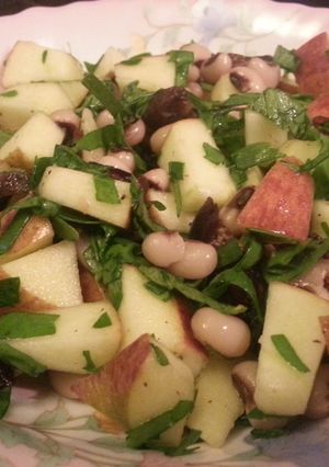 A picture of Apple black-eyed peas salad.
