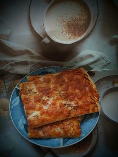 Snidlinges,sajtos,sonkás pizza /kelesztés nélkül/🍕🍕🍕🍕🍕 recept fotója