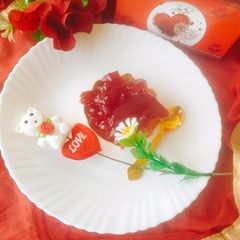 STRAWBERRY 🍓🍓 Homemade STRAWBERRY JAM A picture of STRAWBERRY 🍓🍓 Homemade STRAWBERRY JAM.