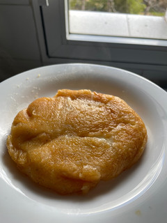 Una foto de Kartoffelnpuffer rellenos de mozzarella