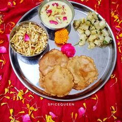 A picture of Vrat Ki Thali.
