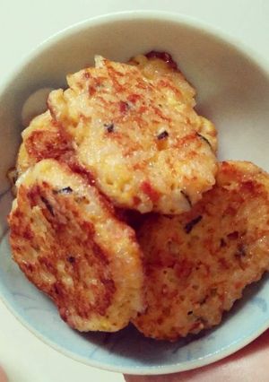 Hình của món Chả cơm gà rong biển.