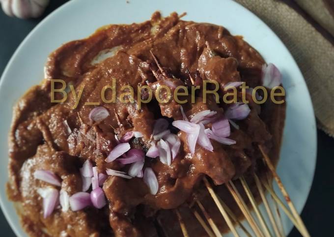 Resep Sate daging idul adha bumbu kacang yang Enak