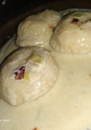 Una foto de Sorrentinos de salmón con verdeo y nuez