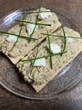 Toast avocat thon sur sa cracotte