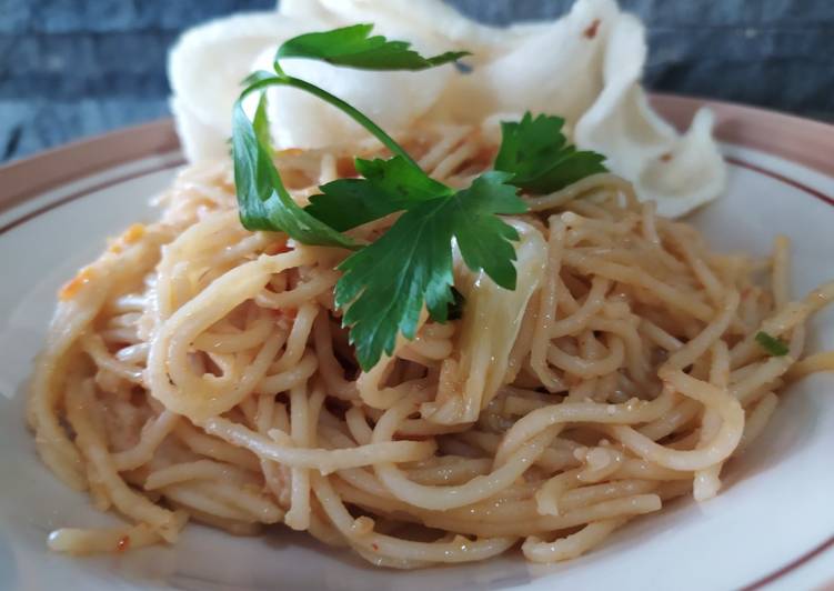 Cara Gampang Menyiapkan Spaghetti Bumbu Bakmi Jowo, Bikin Ngiler