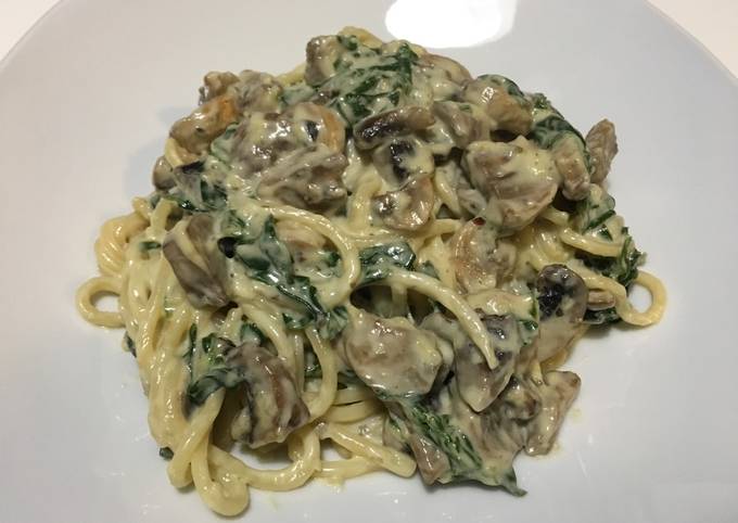 Easiest Way to Make Quick Creamy mushroom and spinach pasta - Easy Dinner Recipes for Family