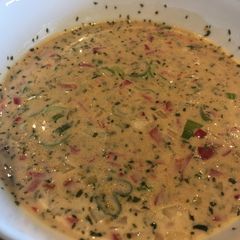 A picture of Onion and peppers salad dressing.
