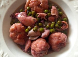 Una foto de Albóndigas con calamarcitos