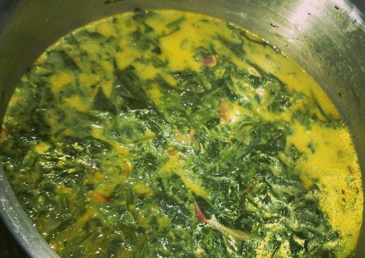 Sayur daun ubi tumbuk untuk kluargaku😋