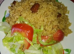 Una foto de Locrio de salami Dominicano