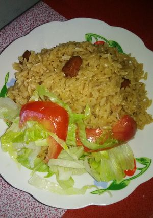 Una foto de Locrio de salami Dominicano