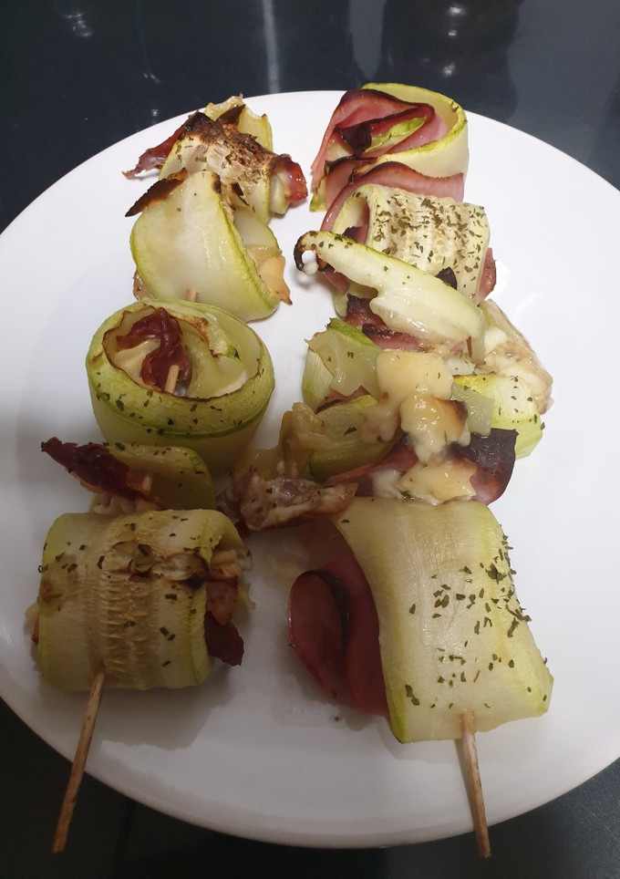 Una foto de Brochetas ecológicas saladas y dulces
