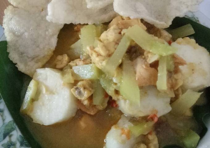 Lontong sayur