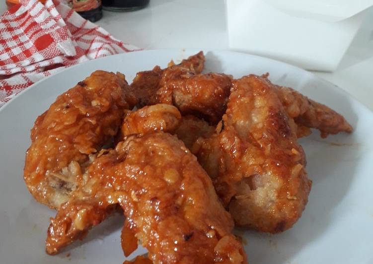 Langkah Mudah untuk Menyiapkan Spicy chicken wings, Lezat