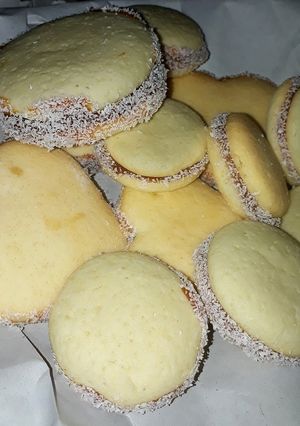 Una foto de Alfajores de Maicena ♡