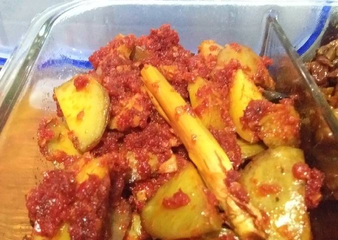 Balado Jengkol Asam Manis Pedas