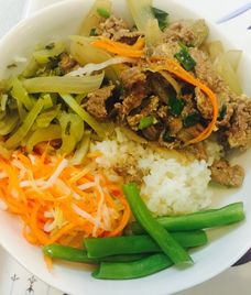 cơm chiên xá bấu